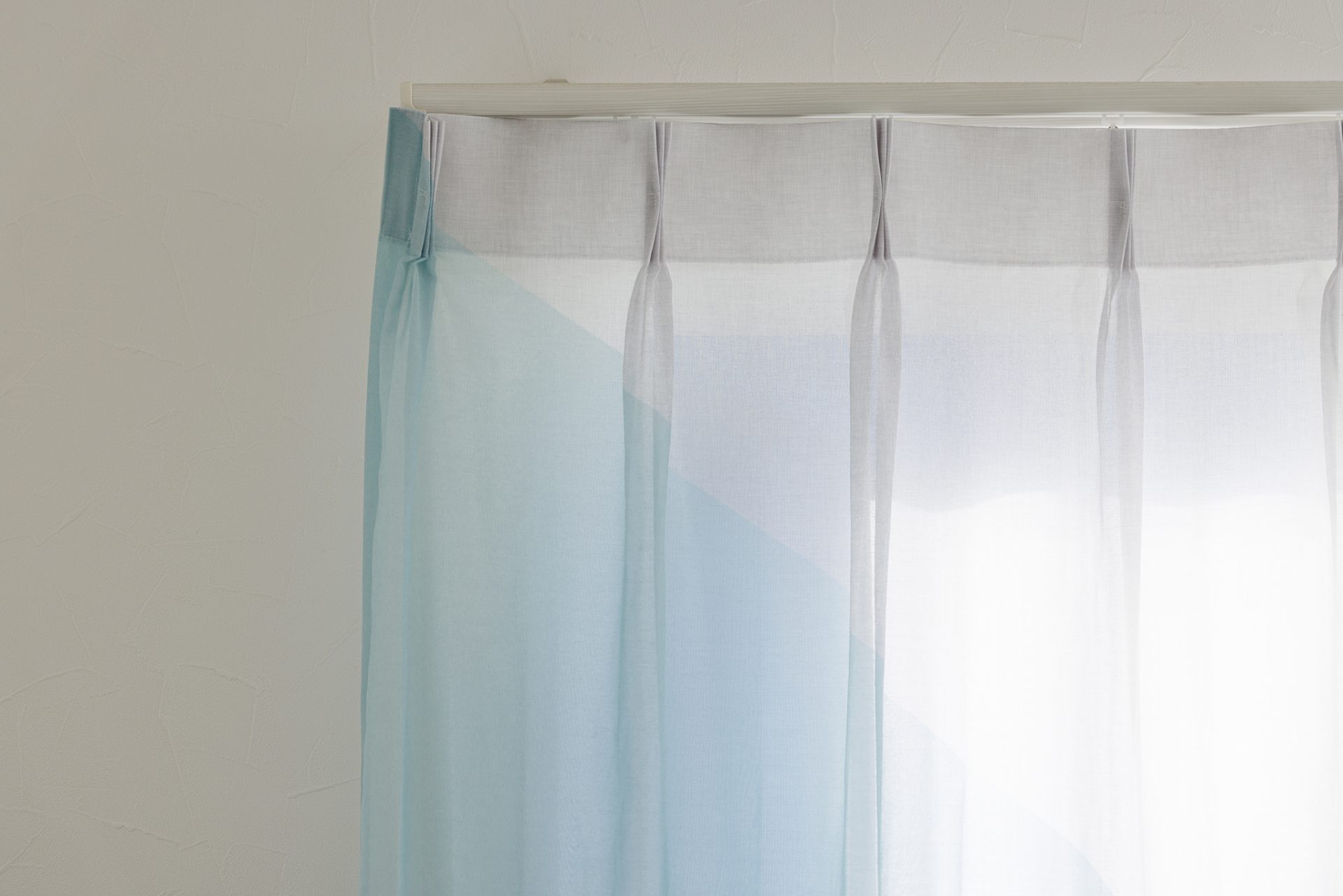 ME8031 青系 幾何学模様 ドレープカーテン 152cm ME8031 青系 幾何学